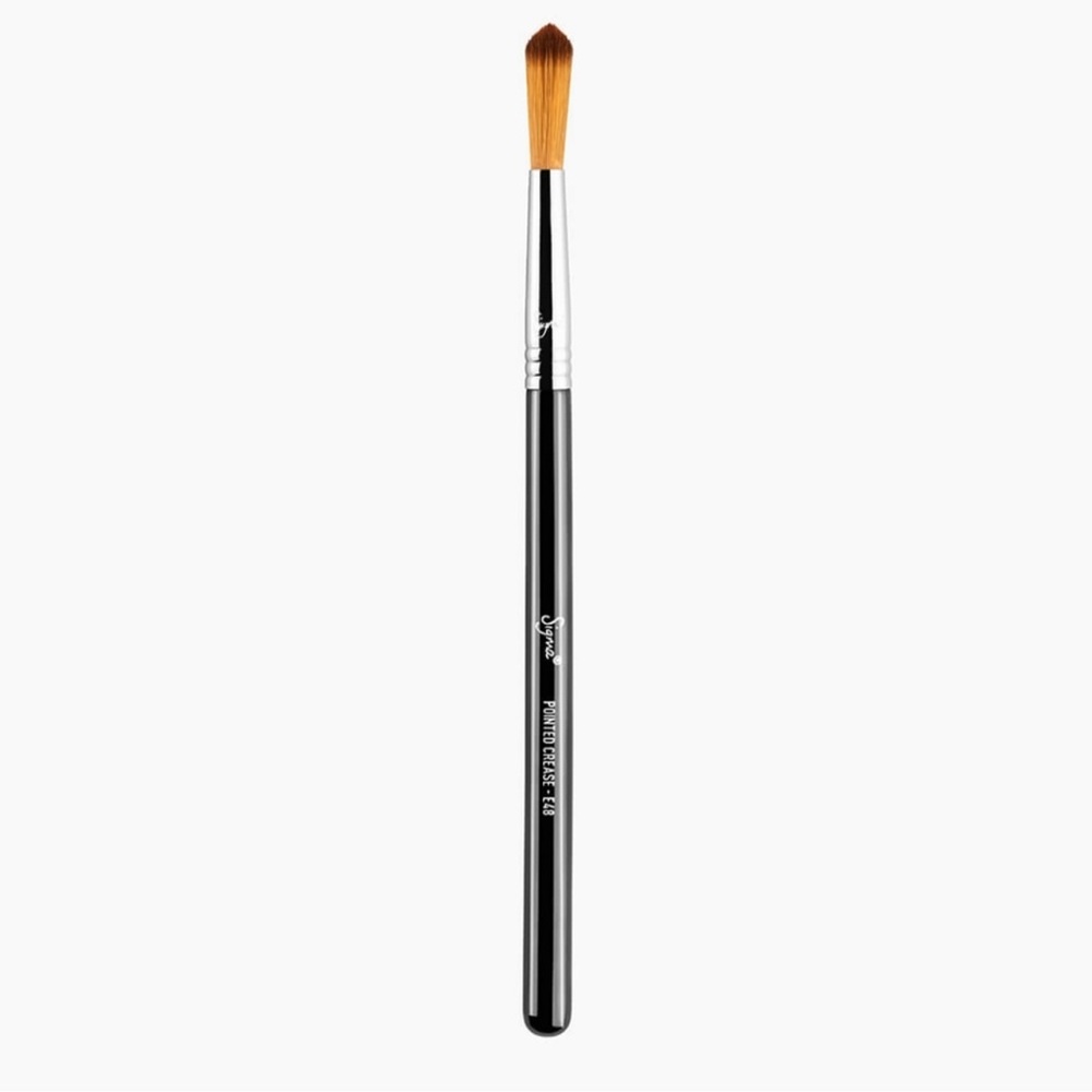 💕⚡️Sigma Beauty E48 Pointed Crease Brush